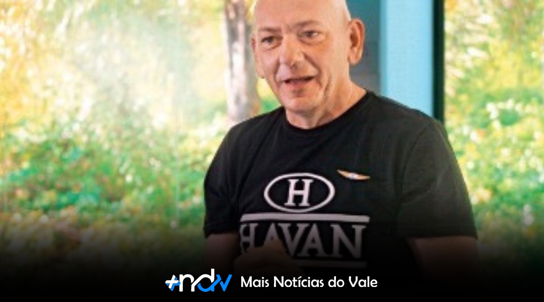 Além das lojas, um império discreto