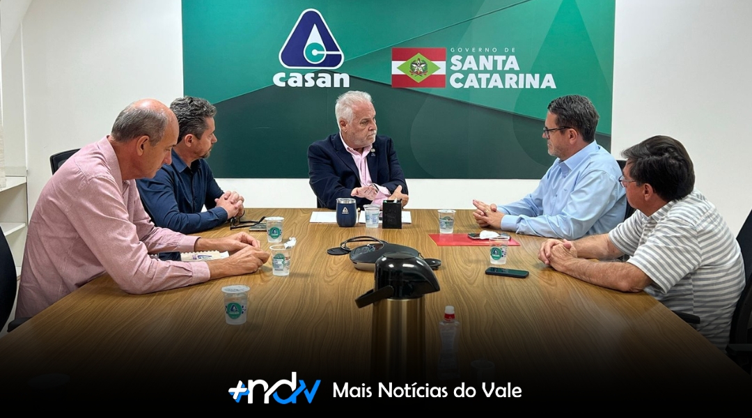 Prefeito de Indaial cobra CASAN por falhas no abastecimento de água