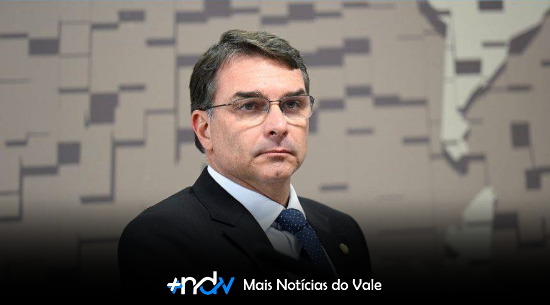 ‘Idade não pode ser passe livre’, diz Flávio ao propor redução da maioridade penal