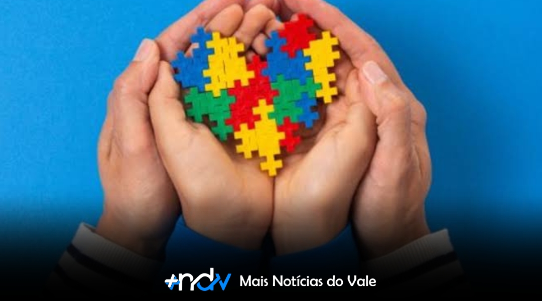 Menino de Timbó com autismo severo aprende nove idiomas