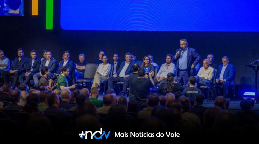 João Rodrigues assina renuncia à Prefeitura de Chapecó e lança pré-candidatura ao governo