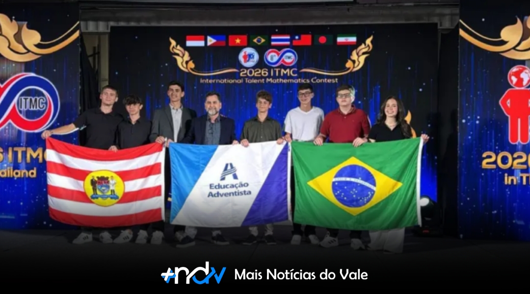 Delegação de Blumenau conquista medalhas em olimpíada de matemática, mas fica presa na Tailândia
