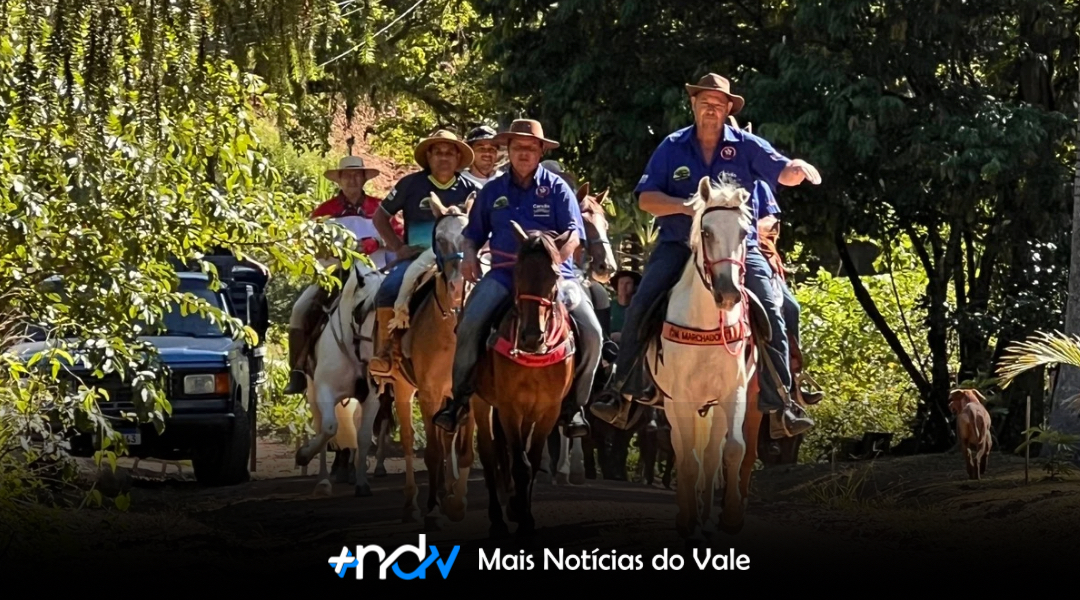 Tradição e confraternização marcam a 2ª Cavalgada Amigos do Duve