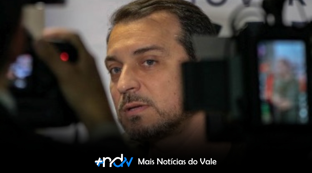 Carlos Moisés se aproxima do PP para disputar vaga na Câmara