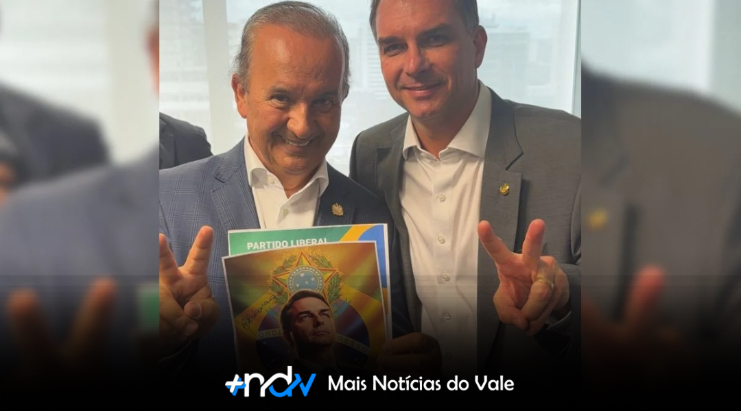 Flávio Bolsonaro cumpre agenda em SC e reforça articulação política no estado