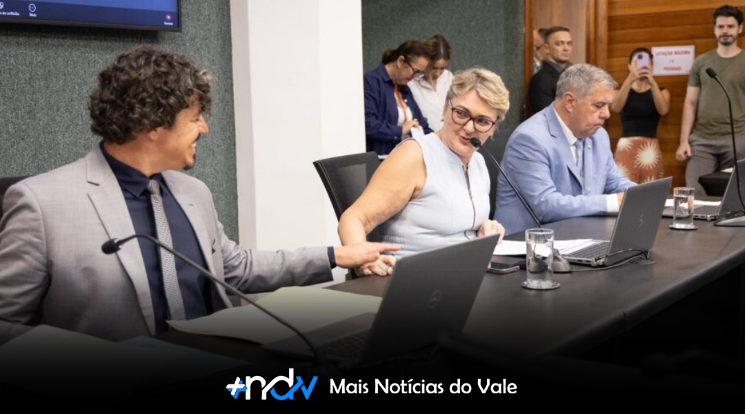 Uso de celulares em sala de aula ganha regras em Santa Catarina