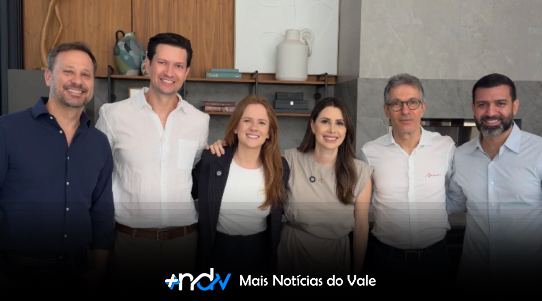 Com Zema, Carol De Toni, Adriano e Gilson Marques, Isadora Piana inicia corrida por vaga na Alesc