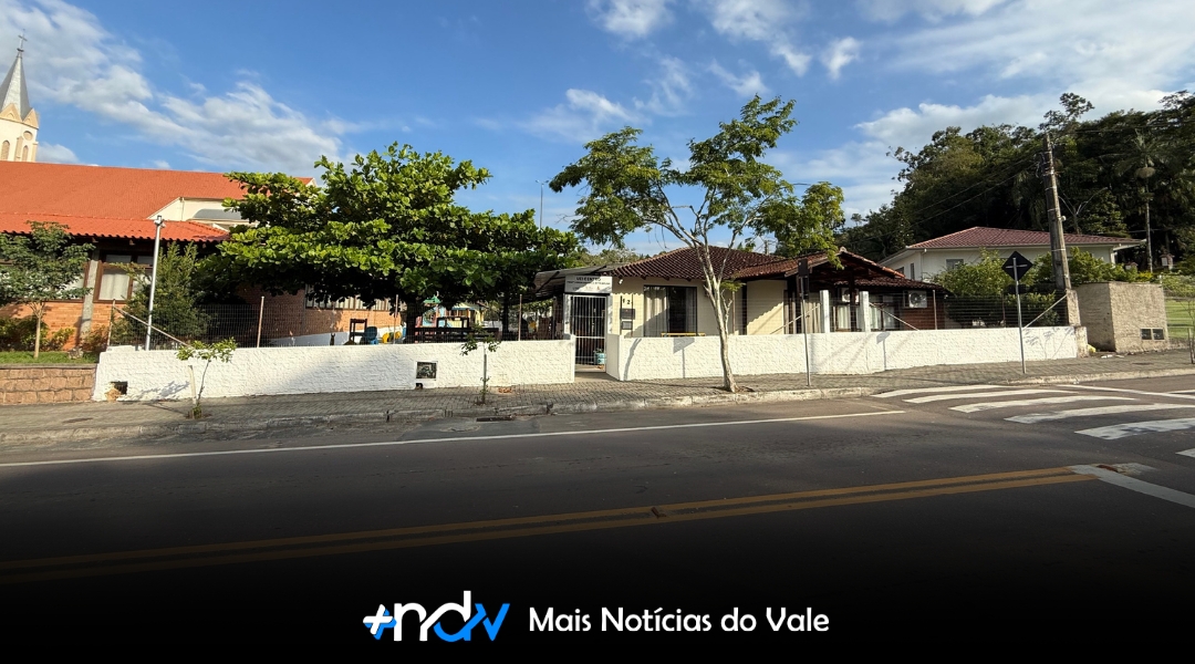 Indaial inaugura reformas em unidade infantil e convida comunidade