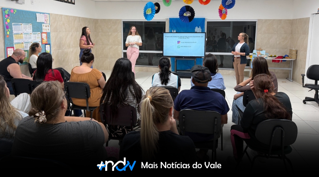 Encontro sobre desenvolvimento infantil e autismo reúne famílias em Indaial