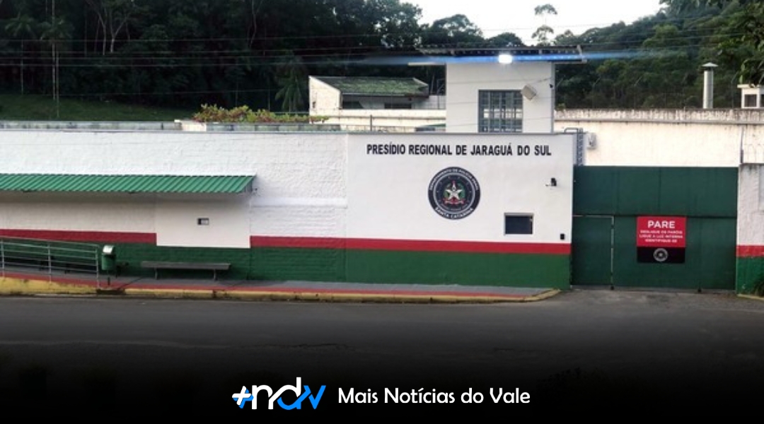 Casal é preso por suspeita de abusar de pessoas surdas por quase uma década em SC
