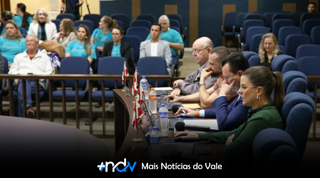 Vereadores analisam projetos, moções e requerimentos em Indaial na sessão de hoje