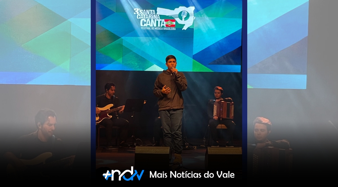 Felipe Rosa Soares avança à semifinal do Santa Catarina Canta e representa Indaial