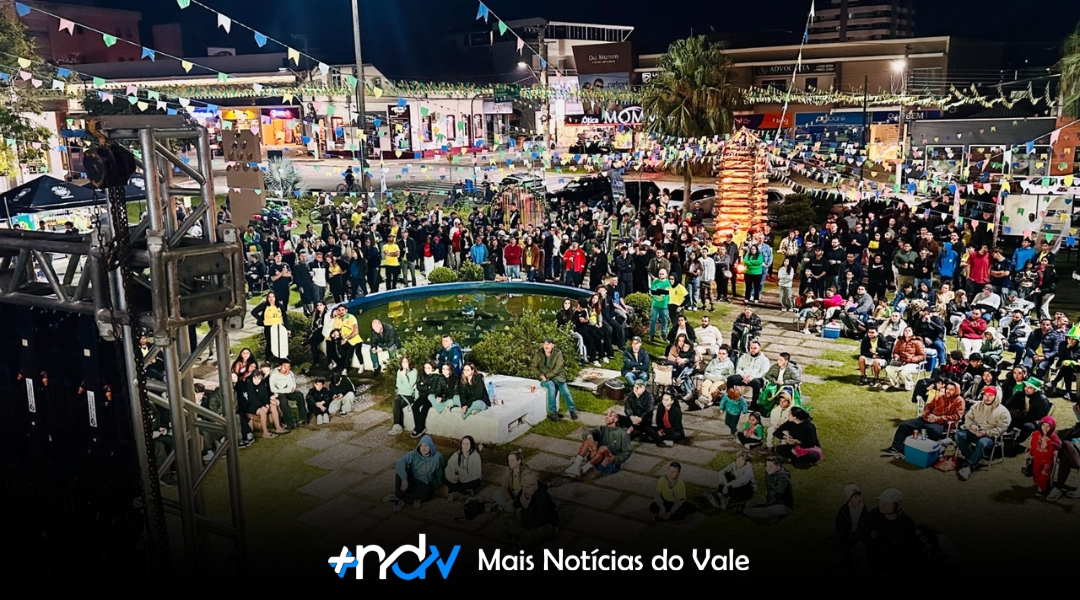 Praça da Prefeitura terá telão para Brasil x Escócia nesta quarta-feira em Indaial