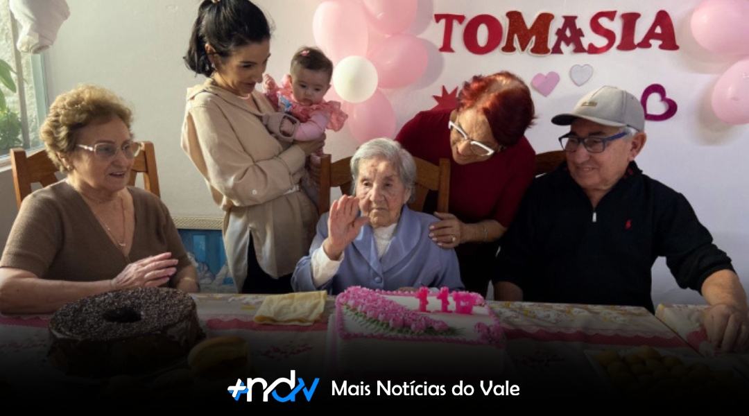 Aos 110 anos, mulher mais velha de Santa Catarina conquista a internet