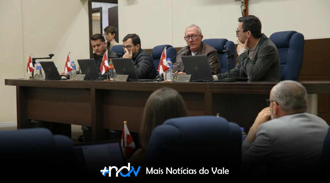 Câmara de Indaial vota projetos para mães solo, endometriose e cessão de bens nesta terça