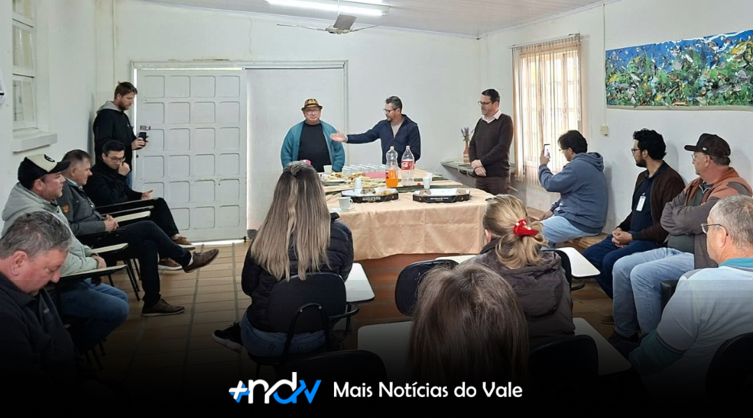 Secretaria de Agricultura de Indaial promove capacitação para fortalecer equipe