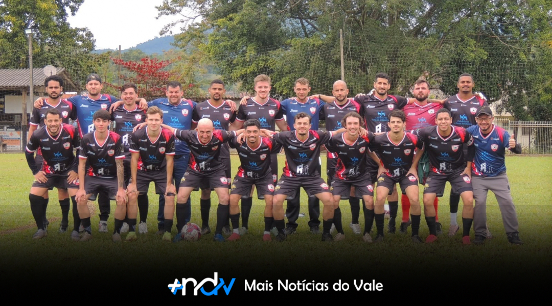 Polaquia/Galácticos FC e Jiba Lanches disputam o título do Indaialense 2026