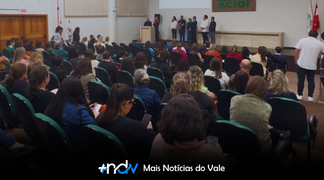 Projeto de Educação Financeira é lançado oficialmente na rede municipal de Indaial