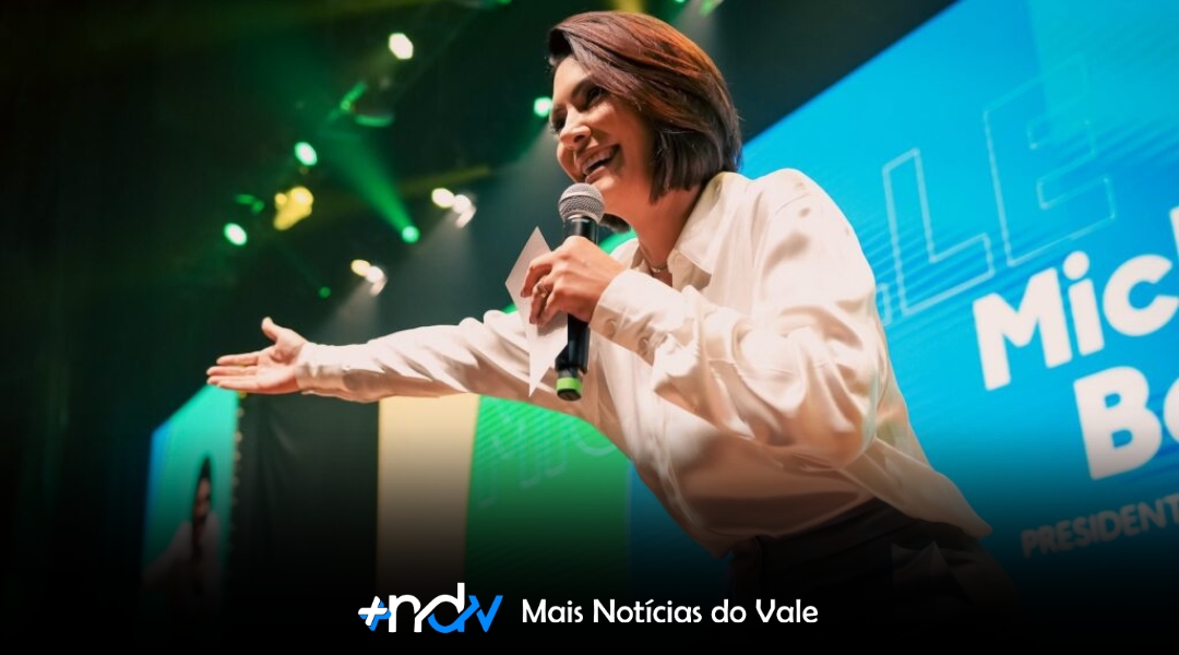 Michelle Bolsonaro retoma protagonismo e reabre debate sobre vice de Flávio Bolsonaro